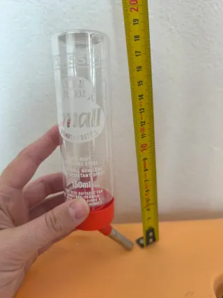 Bebedero Hamster Transparente y Rojo