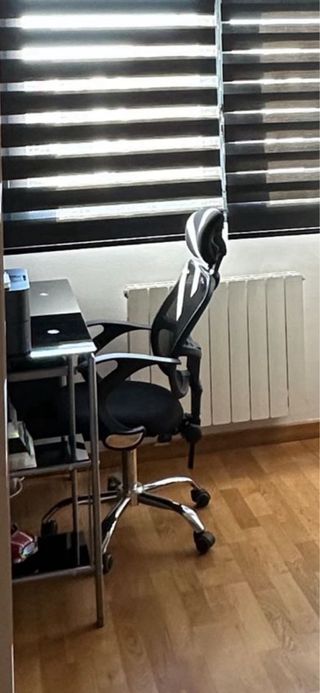 Escritorio cristal negro y metal con silla a juego