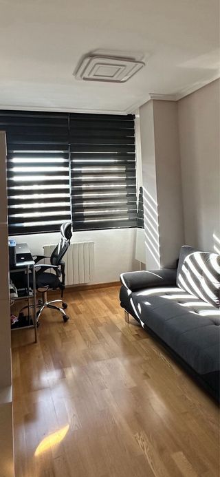 Escritorio cristal negro y metal con silla a juego