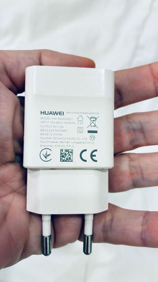 Cargador Huawei HW-050200E01 5V 2A
