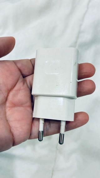 Cargador Huawei HW-050200E01 5V 2A