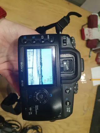 Cámara Sony a100 Digital Reflex Negra