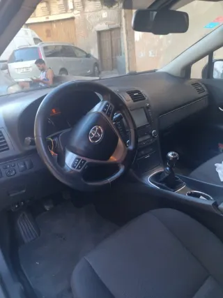 Toyota Avensis 2009