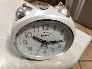 Reloj Casio Despertador Blanco
