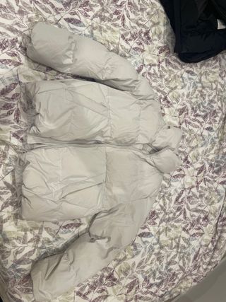 Plumífero blanco acolchado