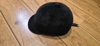 Casco hípica terciopelo negro