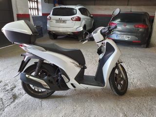 Honda SH125 Scooter Blanca