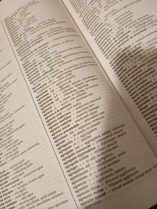 Kluwer Law International English/Spanish Dictio...