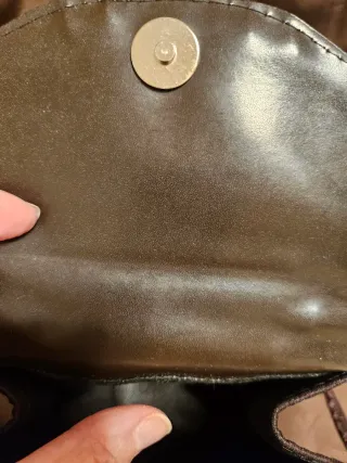 Bolso pequeño marrón con sol dorado