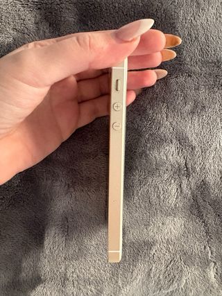 iPhone SE 1ª Gen 16GB Oro - Sin Batería