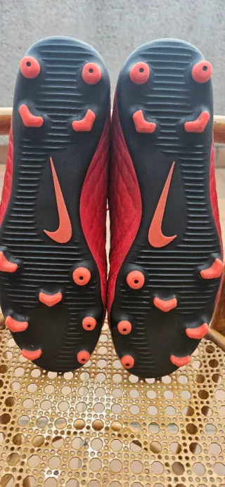 Botas de fútbol Nike Hypervenom Rojas