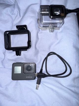 GoPro Hero 5 + Accesorios