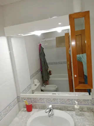 2 Muebles de baño y 2 espejos