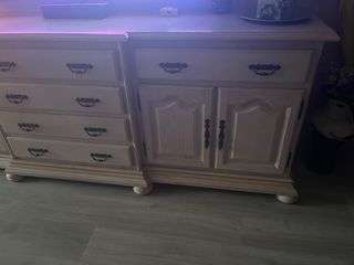 Mueble antiguo de madera