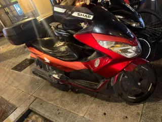 Honda PCX 125 Roja 2017