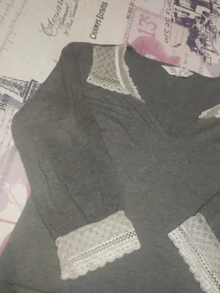 Conjunto pijama gris encaje Primark