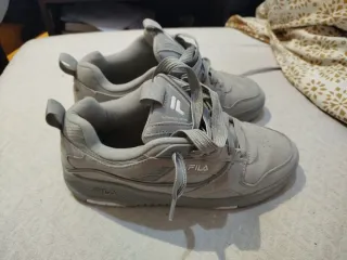 Scarpe Fila grigie