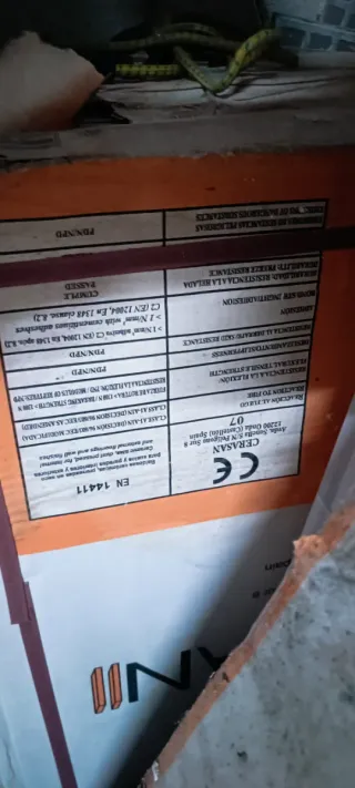 Baldosas Porcelánico Suelo.60x60.