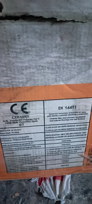 Baldosas Porcelánico Suelo.60x60.