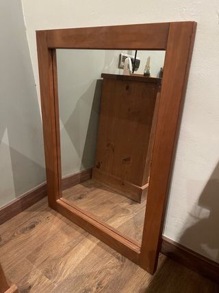 Cómoda de madera maciza + espejo