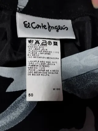 Blusa floral negra y gris