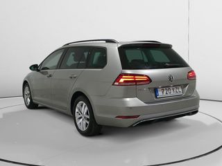 Volkswagen Golf Advance