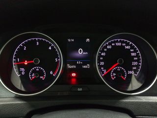 Volkswagen Golf Advance