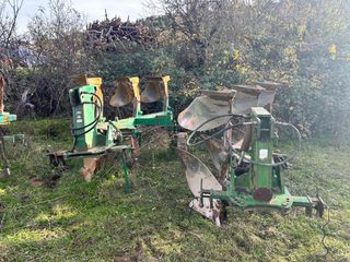 Arados Trisurcos Novel