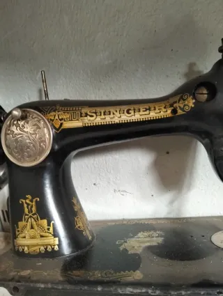Máquina de coser antigua Singer
