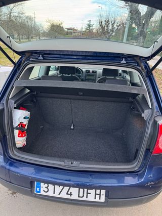 Volkswagen Golf 2005