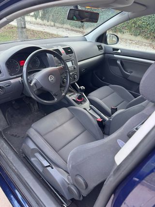 Volkswagen Golf 2005