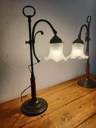 Coppia Lampade Stile Liberty