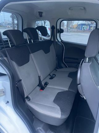 Ford Tourneo Courier 2014