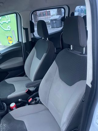Ford Tourneo Courier 2014