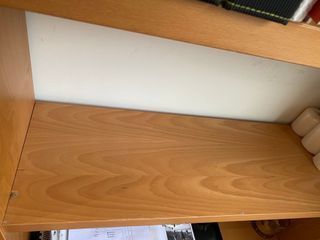 Estantería de madera