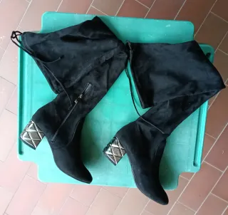 Stivali donna neri tacco geometrico