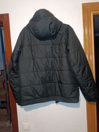 Chaqueta Nike Negra con Capucha