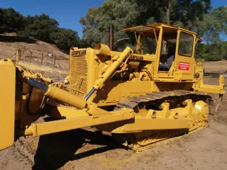 Bulldozer Caterpillar