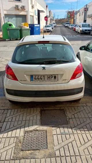 Peugeot 207 2013