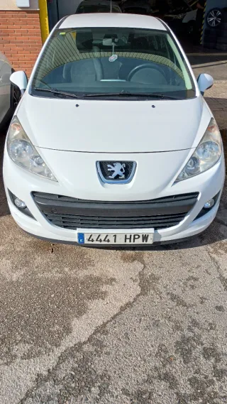 Peugeot 207 2013