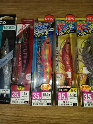 Lote de señuelos de pesca