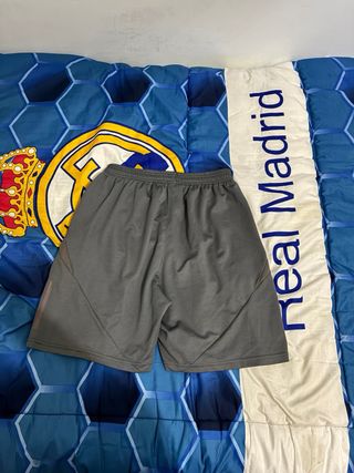 Pantalones Cortos Adidas Real Madrid Grises