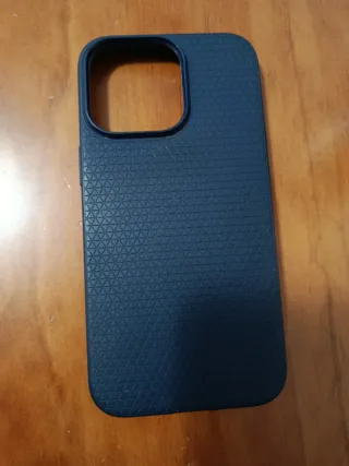 Custodia Spigen per iPhone 13 Pro