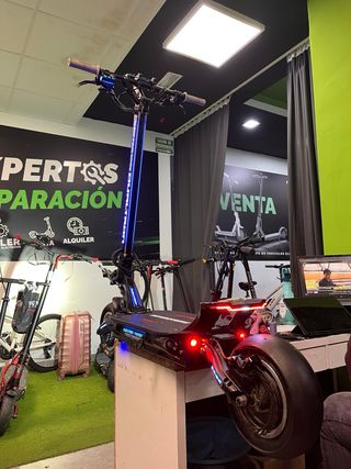 Taller de patinetes en Huelva