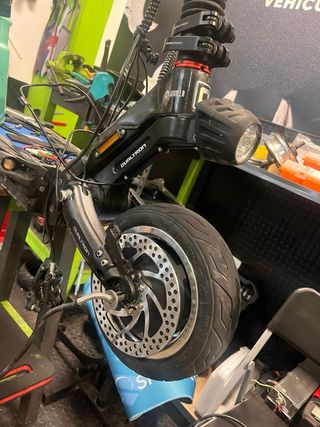 Taller de patinetes en Huelva