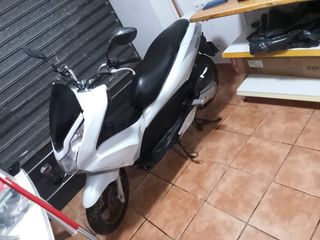 Honda PCX 125 Scooter Maxi