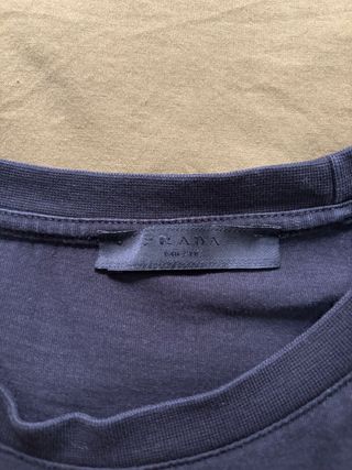 Camiseta PRADA negra con logo – original