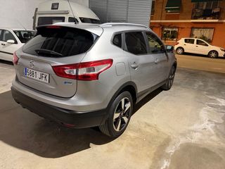 Nissan Qashqai 2015. 1propietario. 1 año de garant