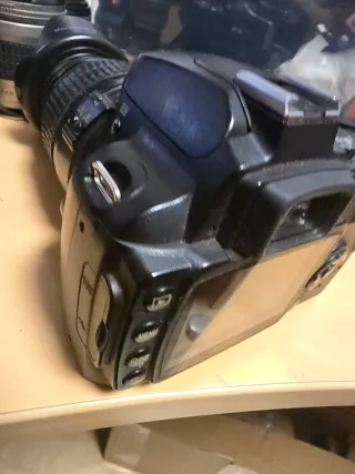 Cámara Nikon D40 + Objetivo AF