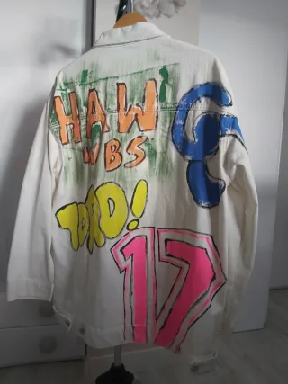 Cazadora vaquera blanca customizada